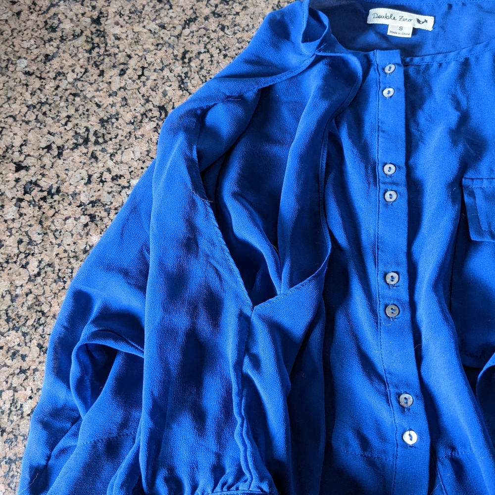 Cold shoulder blouse - Picture 2 of 3